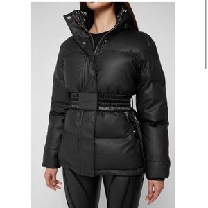 MANIÈRE DE VOIR Matte & High Shine Belted Puffer Jacket Large NEW